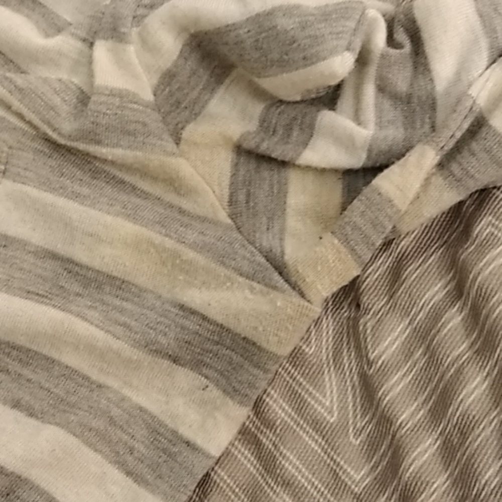 Shirt - Picture 2 of 4